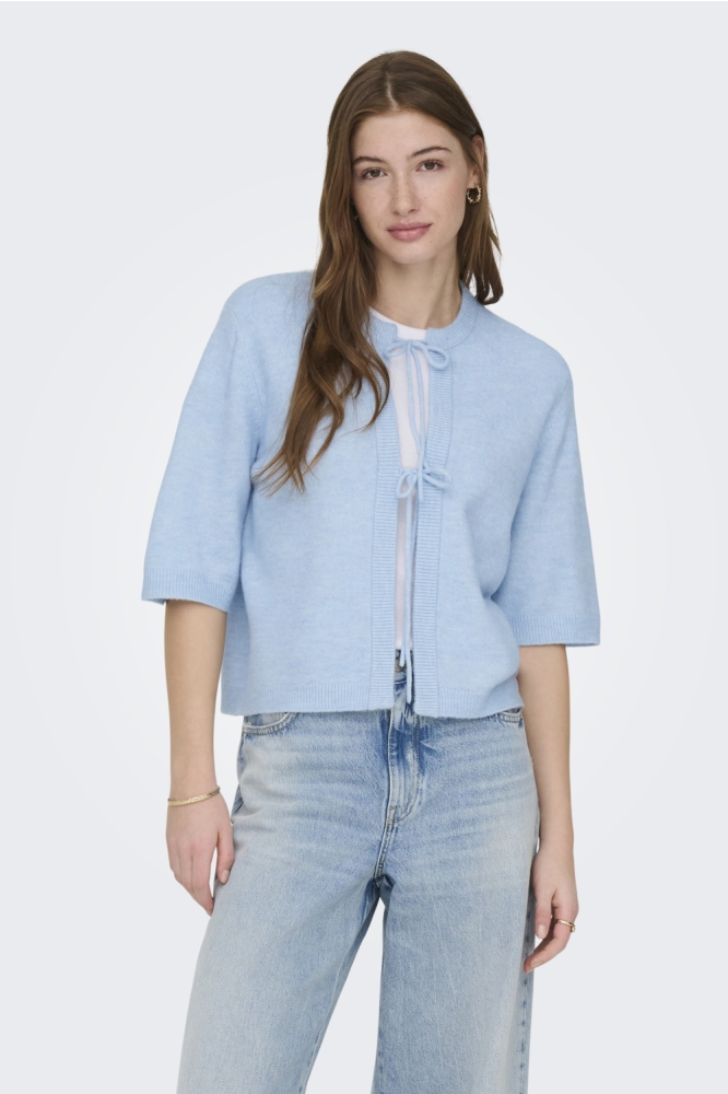 Only blauwe dames vest | Model vooraanzicht