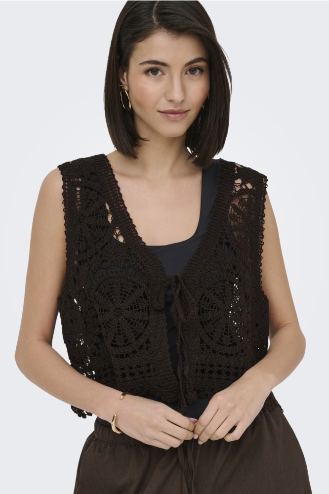 Jacqueline de Yong bruine dames vest | Model vooraanzicht