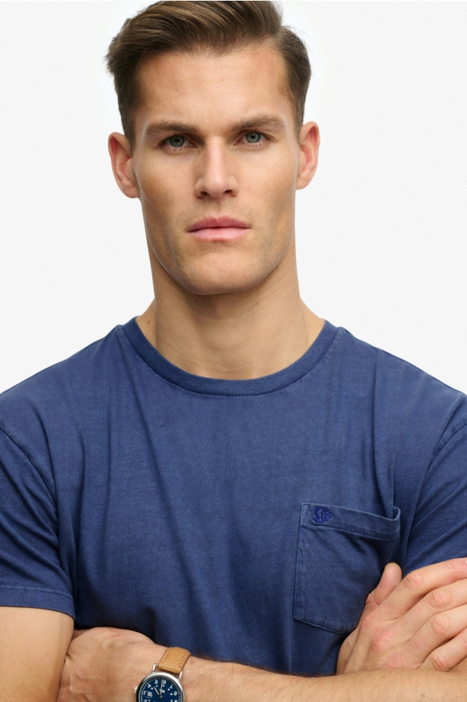 Superdry blauwe heren t-shirt | Close up