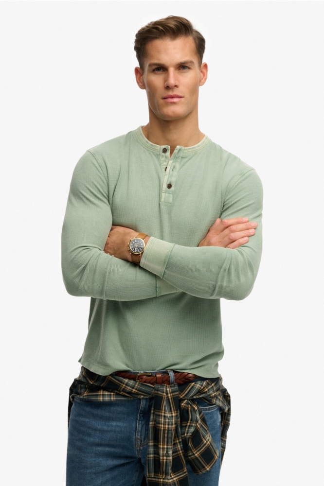 Superdry groene heren t-shirt | Model vooraanzicht