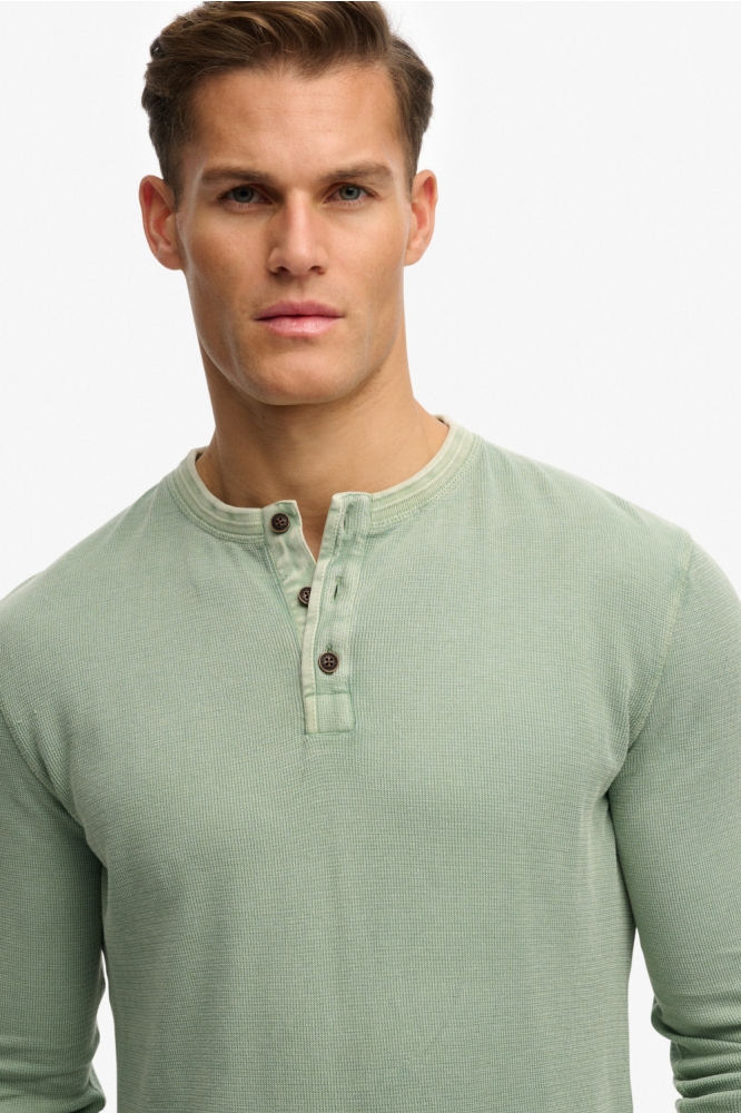 Superdry groene heren t-shirt | Close up