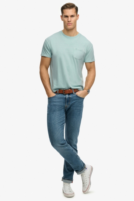 Superdry groene heren t-shirt | Model