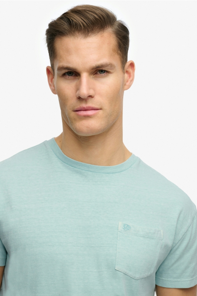 Superdry groene heren t-shirt | Close up
