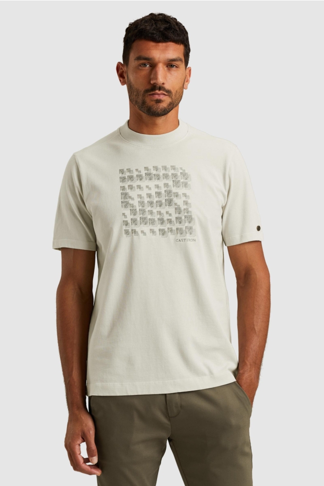 Cast Iron ecru heren t-shirt | Model vooraanzicht