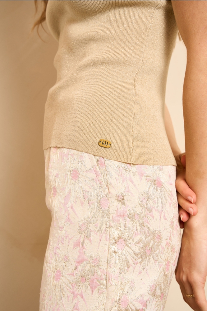 Lofty Manner camel dames top | Close up