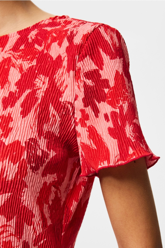 Pieces rode dames t-shirt | Close up