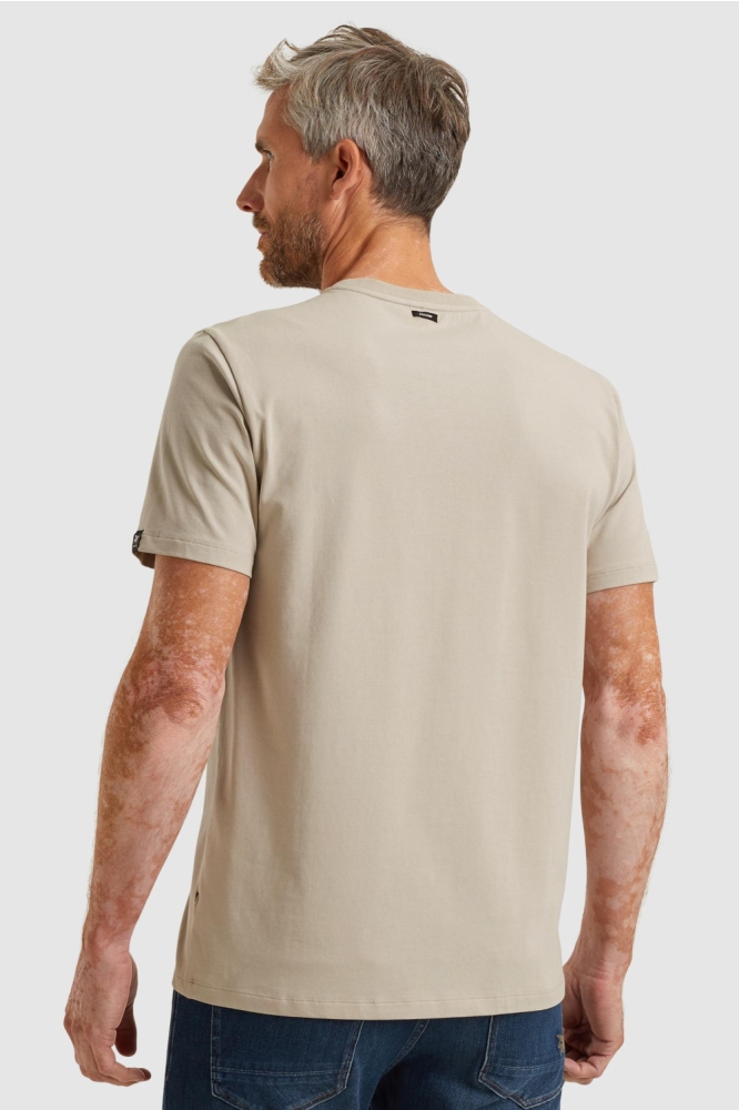 Vanguard beige heren t-shirt | Model achteraanzicht