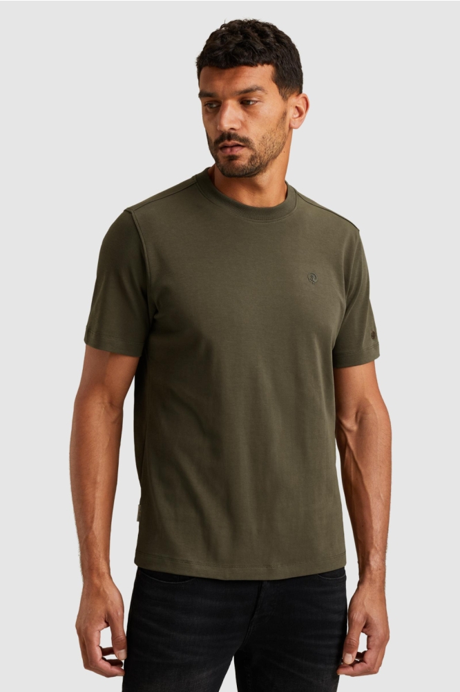 Cast Iron groene heren t-shirt | Model vooraanzicht
