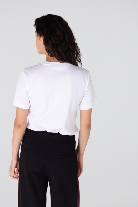 Juffrouw Jansen witte dames t-shirt | Model achteraanzicht