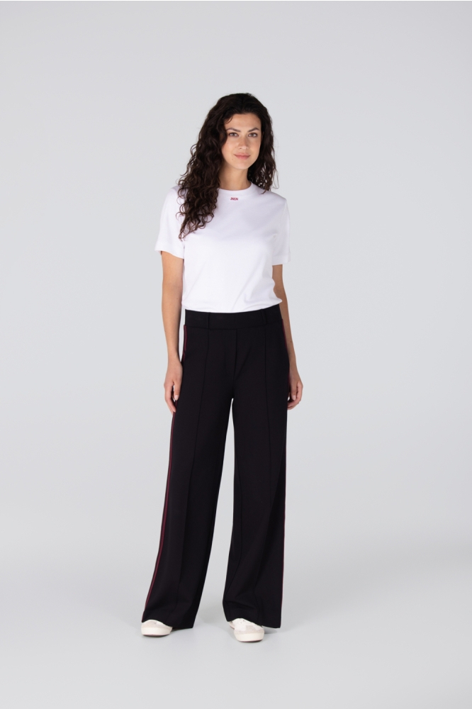 Juffrouw Jansen witte dames t-shirt | Model