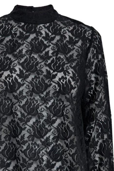 Peppercorn zwarte dames t-shirt | Close up