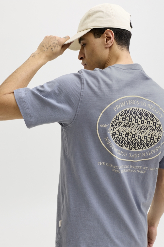 Jack & Jones blauwe heren t-shirt | Model achteraanzicht