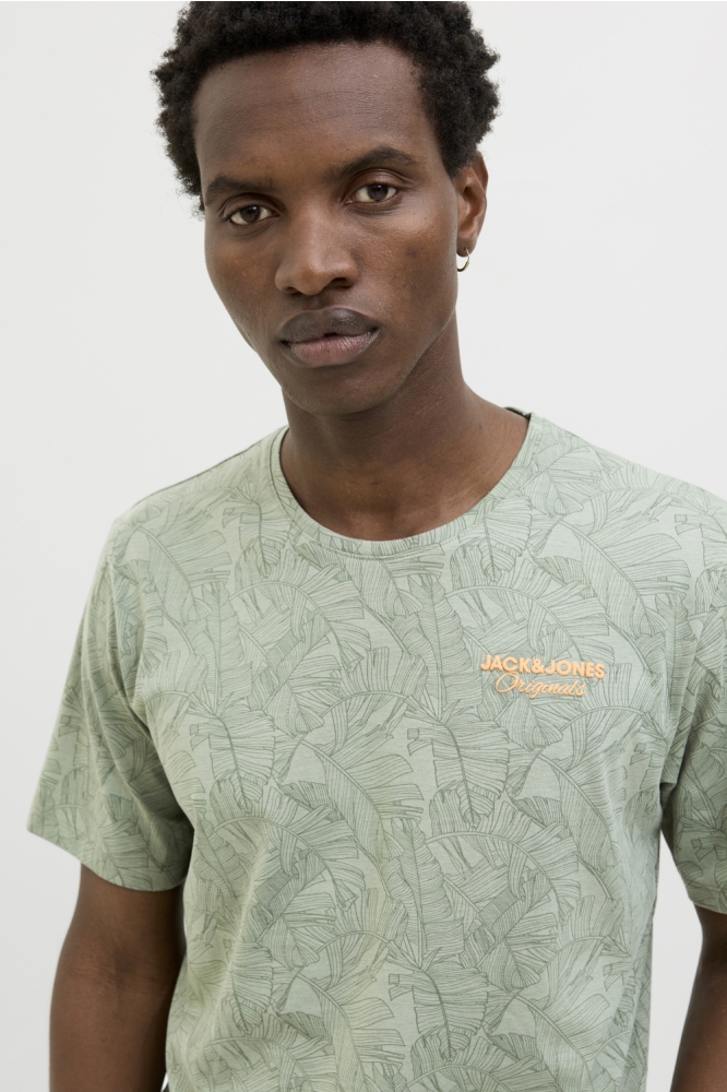 Jack & Jones groene heren t-shirt | Model vooraanzicht