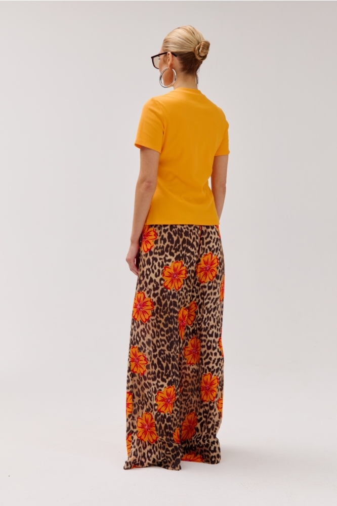 Harper & Yve oranje dames t-shirt | Model