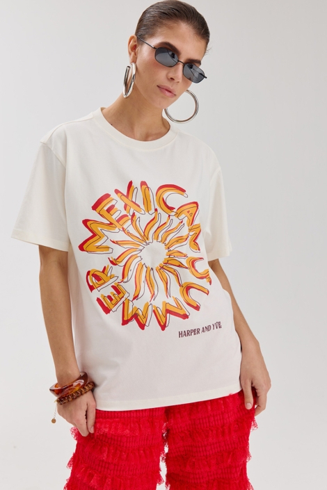Harper & Yve ecru dames t-shirt | Model vooraanzicht