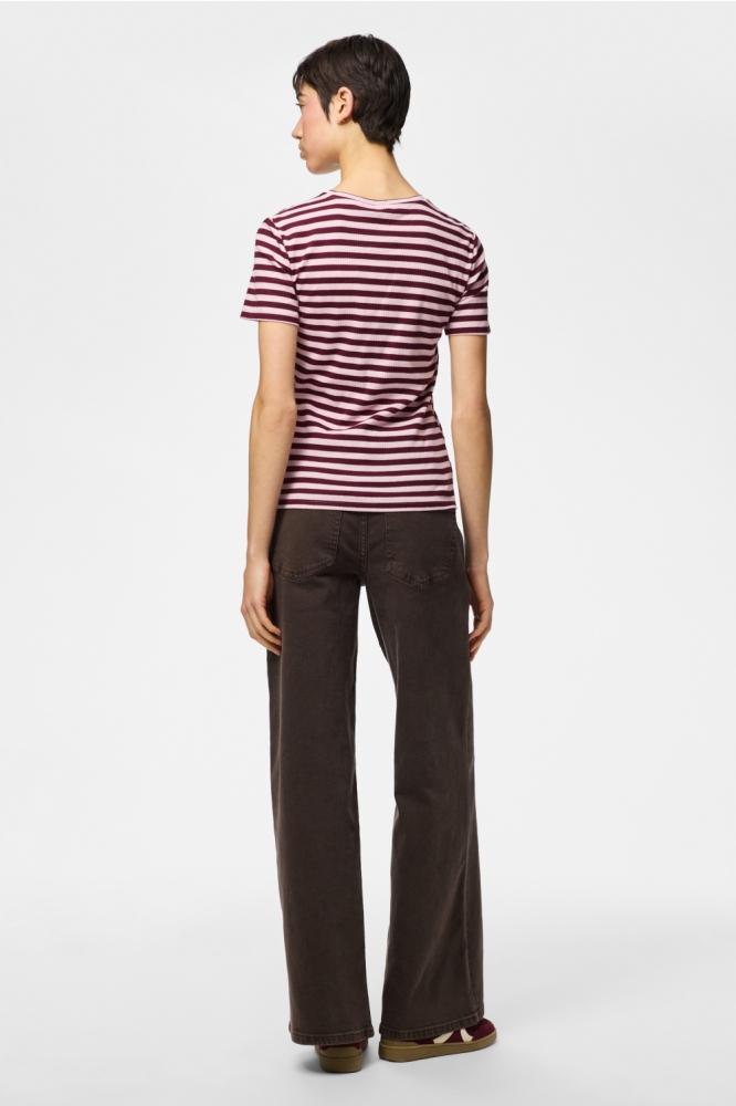 Pieces roze dames t-shirt | Model