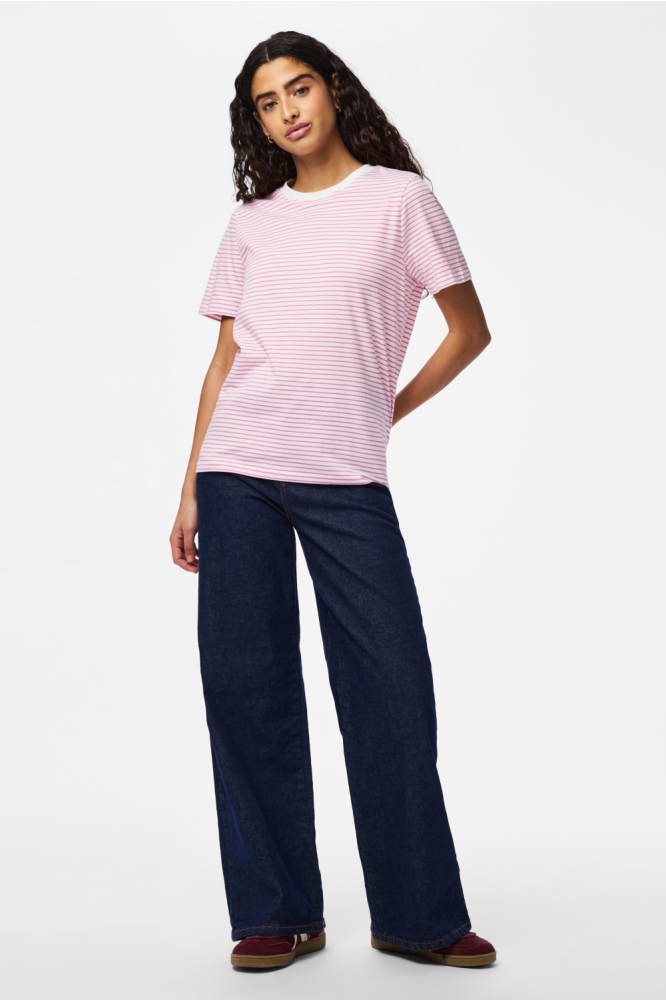 Pieces roze dames t-shirt | Model
