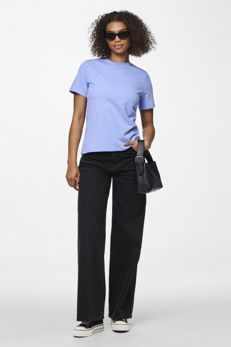 Pieces blauwe dames t-shirt | Model