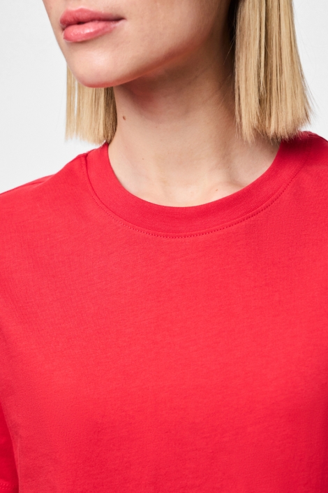 Pieces rode dames t-shirt | Close up