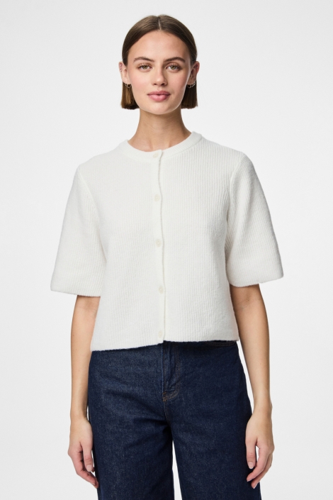 Pieces witte dames vest | Model vooraanzicht