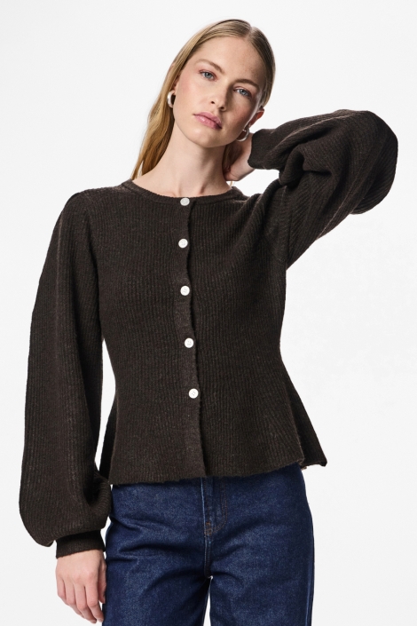 Pieces bruine dames vest | Model vooraanzicht