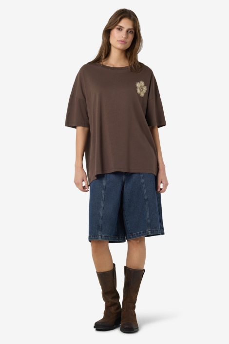 Noisy may bruine dames t-shirt | Model