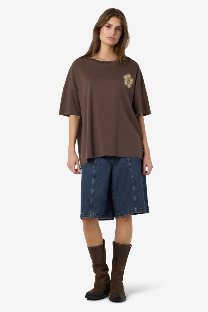 Noisy may bruine dames t-shirt | Model