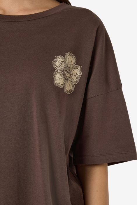 Noisy may bruine dames t-shirt | Close up