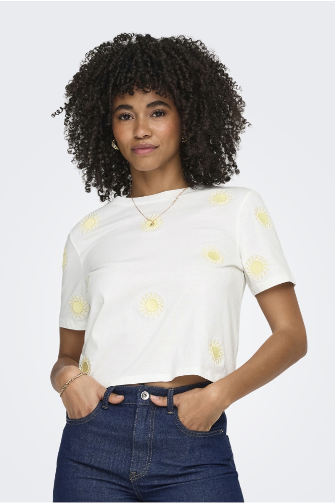 Only witte dames t-shirt | Model vooraanzicht