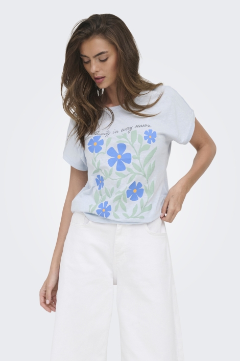 Only blauwe dames t-shirt | Model vooraanzicht