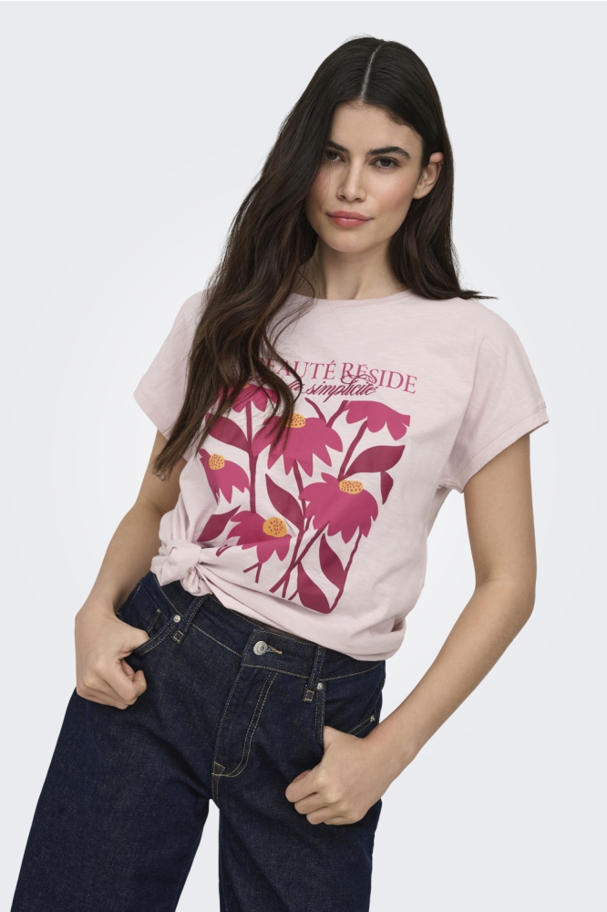 Only roze dames t-shirt | Model vooraanzicht