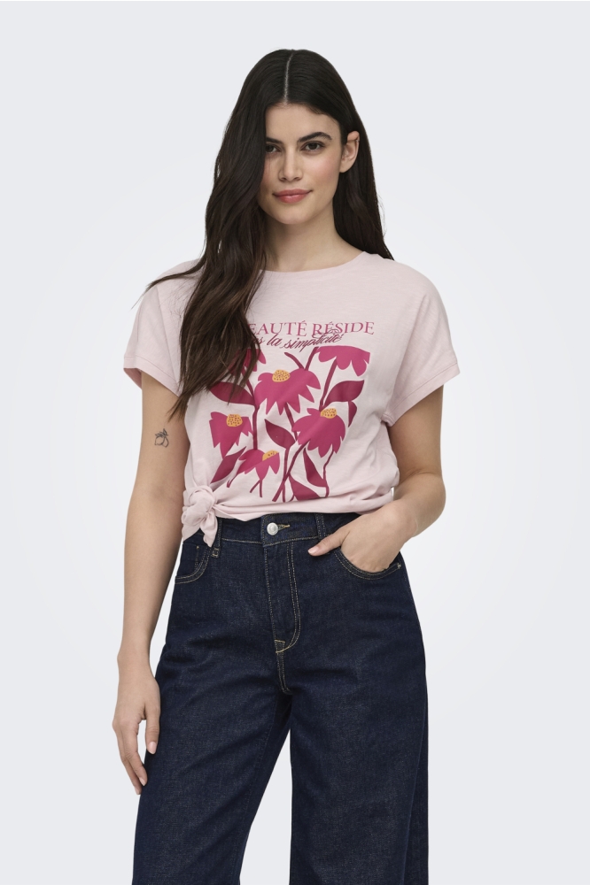 Only roze dames t-shirt | Model vooraanzicht