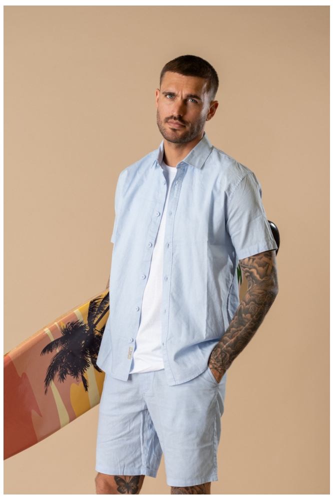 Petrol Industries blauwe heren overhemd | Model vooraanzicht