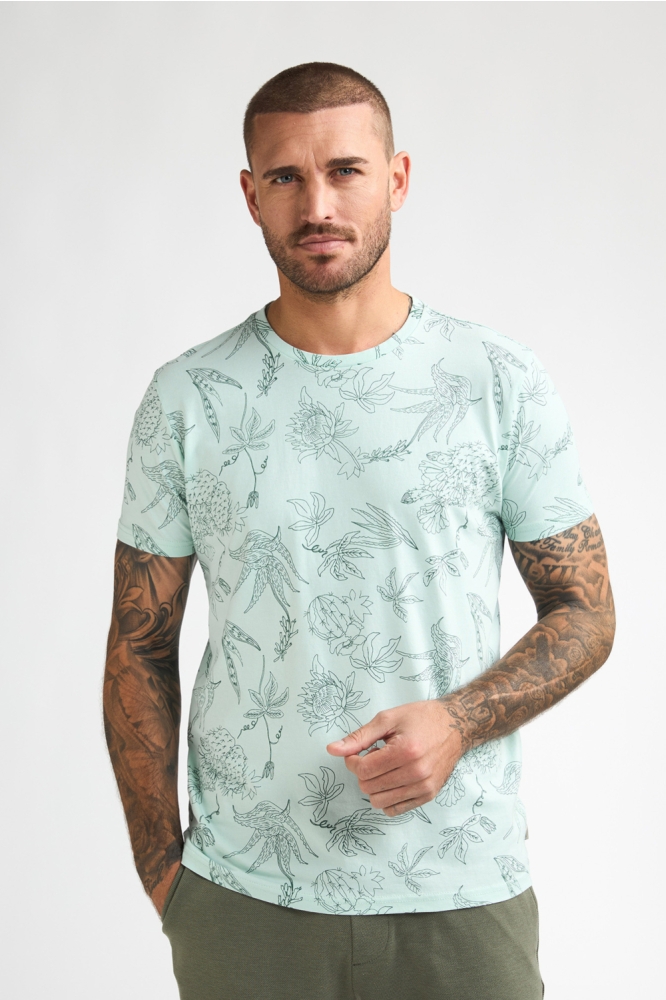 Petrol Industries groene heren t-shirt | Model vooraanzicht