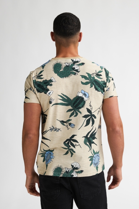 Petrol Industries beige heren t-shirt | Model achteraanzicht