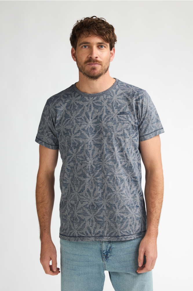 Petrol Industries blauwe heren t-shirt | Model vooraanzicht