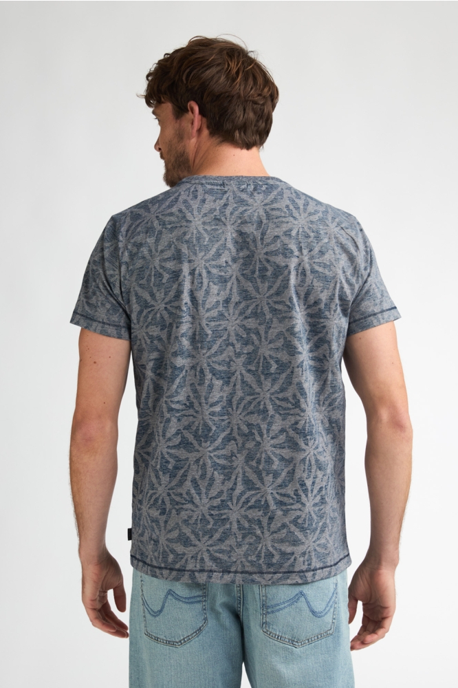 Petrol Industries blauwe heren t-shirt | Model achteraanzicht