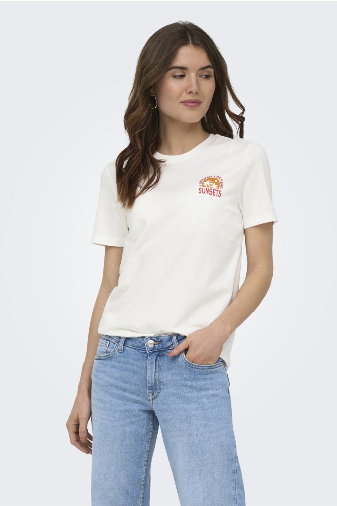 Only witte dames t-shirt | Model vooraanzicht