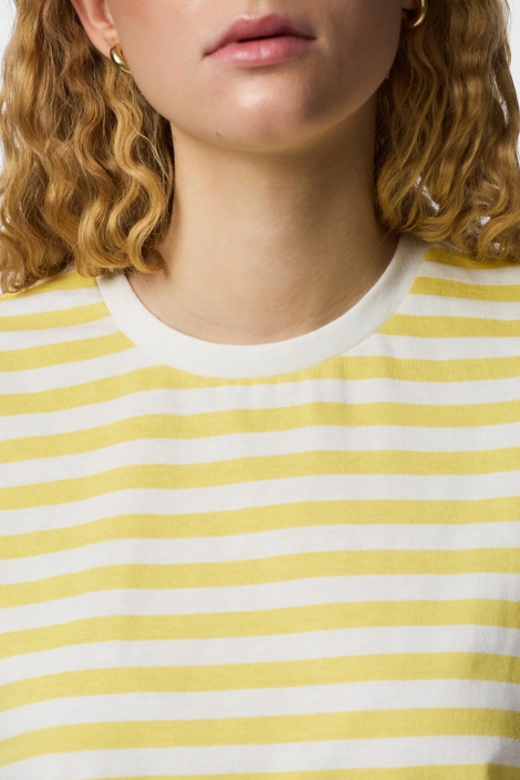 Pieces witte dames t-shirt | Close up