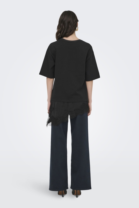 Jacqueline de Yong zwarte dames t-shirt | Model