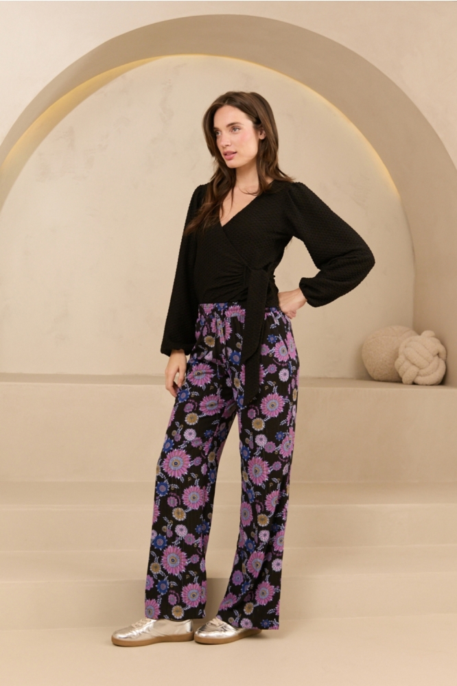 Lofty Manner zwarte dames t-shirt | Model