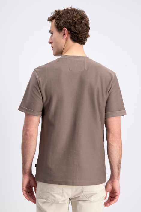 Gabbiano bruine heren t-shirt | Model achteraanzicht