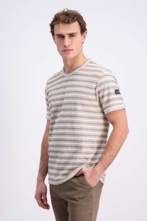 Gabbiano bruine heren t-shirt | Model zijaanzicht