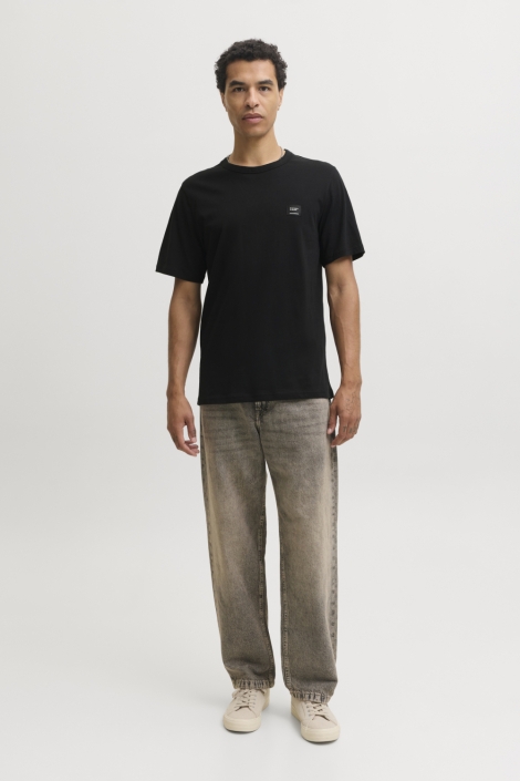 Jack & Jones zwarte heren t-shirt | Model