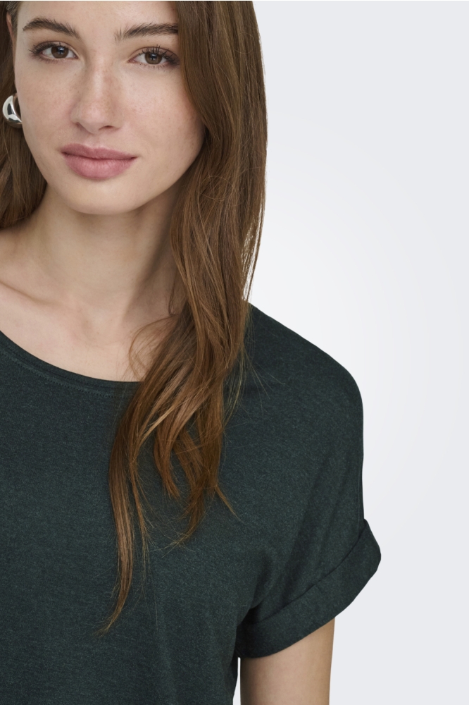 Only groene dames t-shirt | Close up