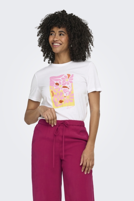 Only witte dames t-shirt | Model vooraanzicht