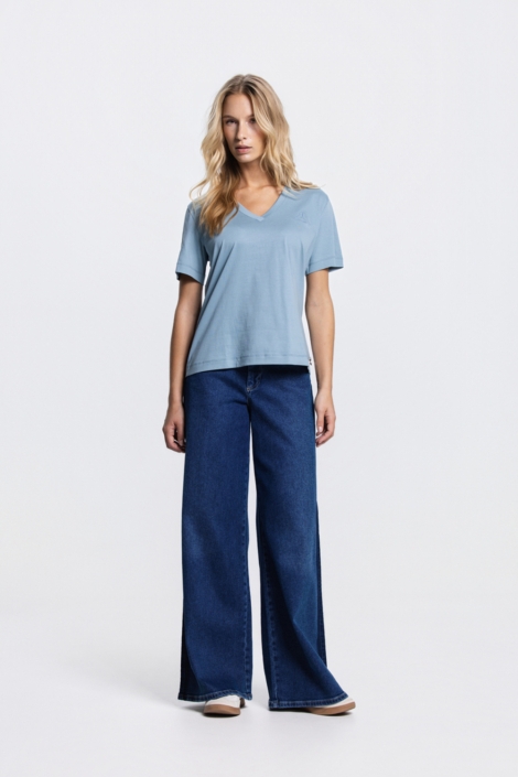 Juffrouw Jansen blauwe dames t-shirt | Model