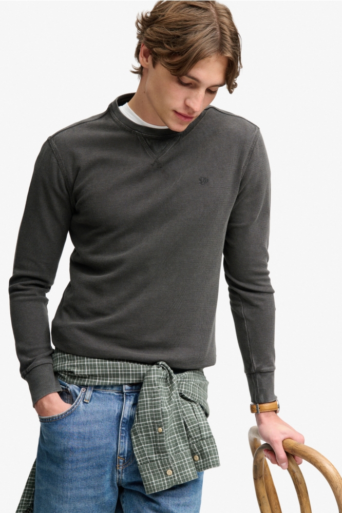 Superdry grijze heren t-shirt | Model vooraanzicht