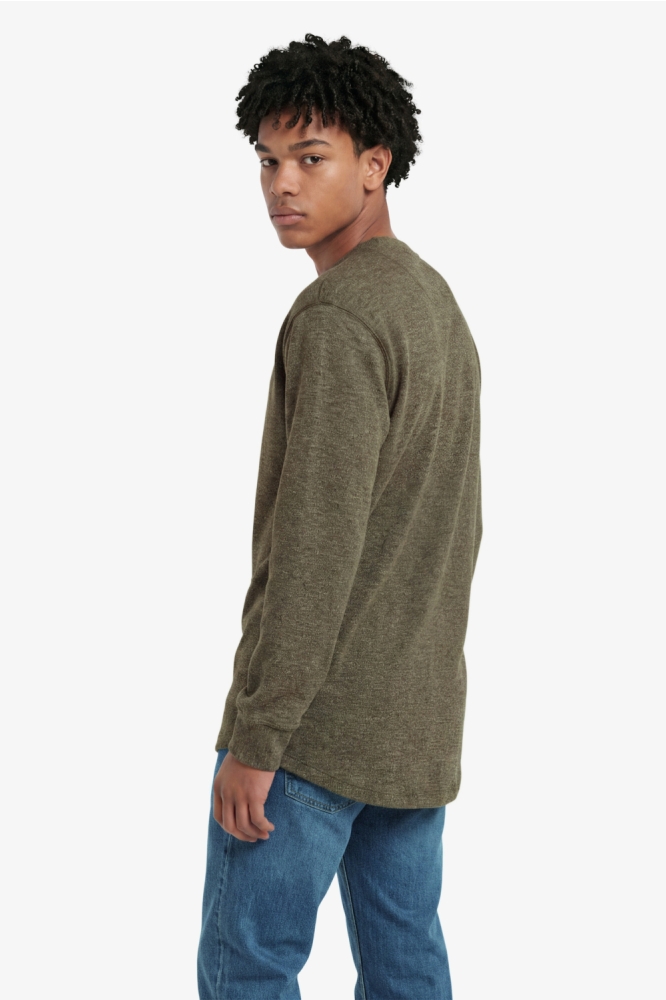 Superdry groene heren trui | Model achteraanzicht