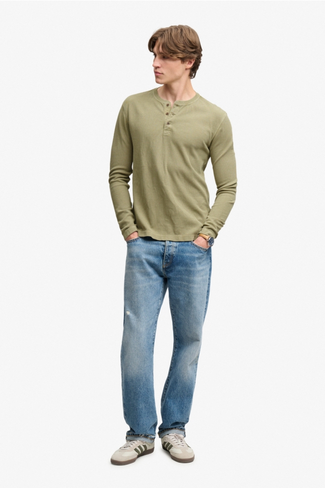 Superdry groene heren t-shirt | Model